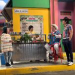 Adrián Uribe Instagram - Disfrute mucho este día de grabación y reencontrarme con entrañables compañeros con los que hace 23 años iniciamos en “La hora pico”. Querida @consueloduval disfrute mucho trabajar contigo nuevamente y hacer posible este gran reencuentro de “La Nakaranda y el Vítor”. Gracias siempre mi querido @reylo_ y y gracias a toda la producción. No se pierdan hoy el final de temporada de @talparacualof 8:30 pm @canalestrellas