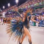 Adriane Galisteu Instagram – Aplaudir e ajudar a contar esta história! Venho forte com todas as mulheres poderosas  comigo!!! Com todo meu amor @oficialportela 💙🤍 #carnavaldagalisteu #carnaval #portela #azulebranco  fotos- @agenciabrazilnews Marques De Sapucai Sambodromo