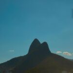 Adriane Galisteu Instagram – Domingão, praião, céu azulzão… esse é meu verão. #carnavaldagalisteu #pandoratakesrio #errejota #paratudocarnaval Ipanema Beach, Rio de Janeiro