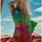 Adriane Galisteu Instagram – Salve Salve Rio…. O verão carioca nunca decepciona!  Te amo errejota ♥️🩵💛💚💜🩷 #carnavaldagalisteu #verao #copacabana #errejota #caranval2024 Copacabana, Rio de Janeiro