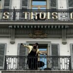Adriane Galisteu Instagram - In love with 🇨🇭🇨🇭🇨🇭@leadinghotelsoftheworld @montreuxriviera @myswitzerlandbr #inlovewithswitzerland #ineedswitzerland Hôtel des Trois Couronnes - The Leading Hotels of the World