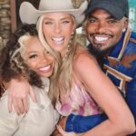 Adriane Galisteu Instagram - Hoje 2 crias botaram o pé na estrada…. @tonzaochagas é @lilynobree desejo a vocês tudo de lindo! #afazenda #f15 #eliminaçãoafazenda #eliminaçãodupla ❤️‍🔥🔥
