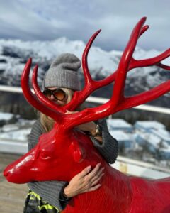 Adriane Galisteu Instagram - Our life is what our thoughts make it…. Pensamentos ! ♥️🇨🇭 @montreuxriviera @myswitzerlandbr #inlovewithswitzerland #ineedswitzerland Vevey