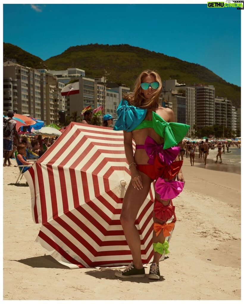 Adriane Galisteu Instagram - Salve Salve Rio…. O verão carioca nunca decepciona! Te amo errejota ♥️🩵💛💚💜🩷 #carnavaldagalisteu #verao #copacabana #errejota #caranval2024 Copacabana, Rio de Janeiro