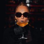 Adriane Galisteu Instagram – Cheers 🍸  Dolce moments ♥️ @dolcegabbana #mfw #martini Dolce & Gabbana Martini