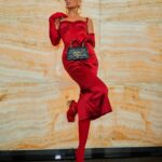Adriane Galisteu Instagram – Simplesmente apaixonada ♥️ @dolcegabbana #mfw #moda #milanofashionweek Dolce & Gabbana Martini