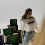 Afra Saraçoğlu Instagram - AFRA 💙 DENIM #backstage gelmesin mi yaa 💥👑 Son fotografla beraber cok yorulduk ama degdi bee dumpı oldu bu loveeee it cunku #ILoveMe e heraldeeee hemide her halimiiii 💁🏼‍♀️