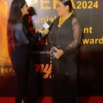 Afsana Khan Instagram - Thanku so much PEFA 2024 for this precious BEBA JAGMOHAN Kaur Ji 🙌 @official_pefa #musicindustry Blessed @itsafsanakhan 🧿💫❤️ #award #shukranaguruji💗 #allha #omnamhshivay🙏🙏 Chandigarh, India
