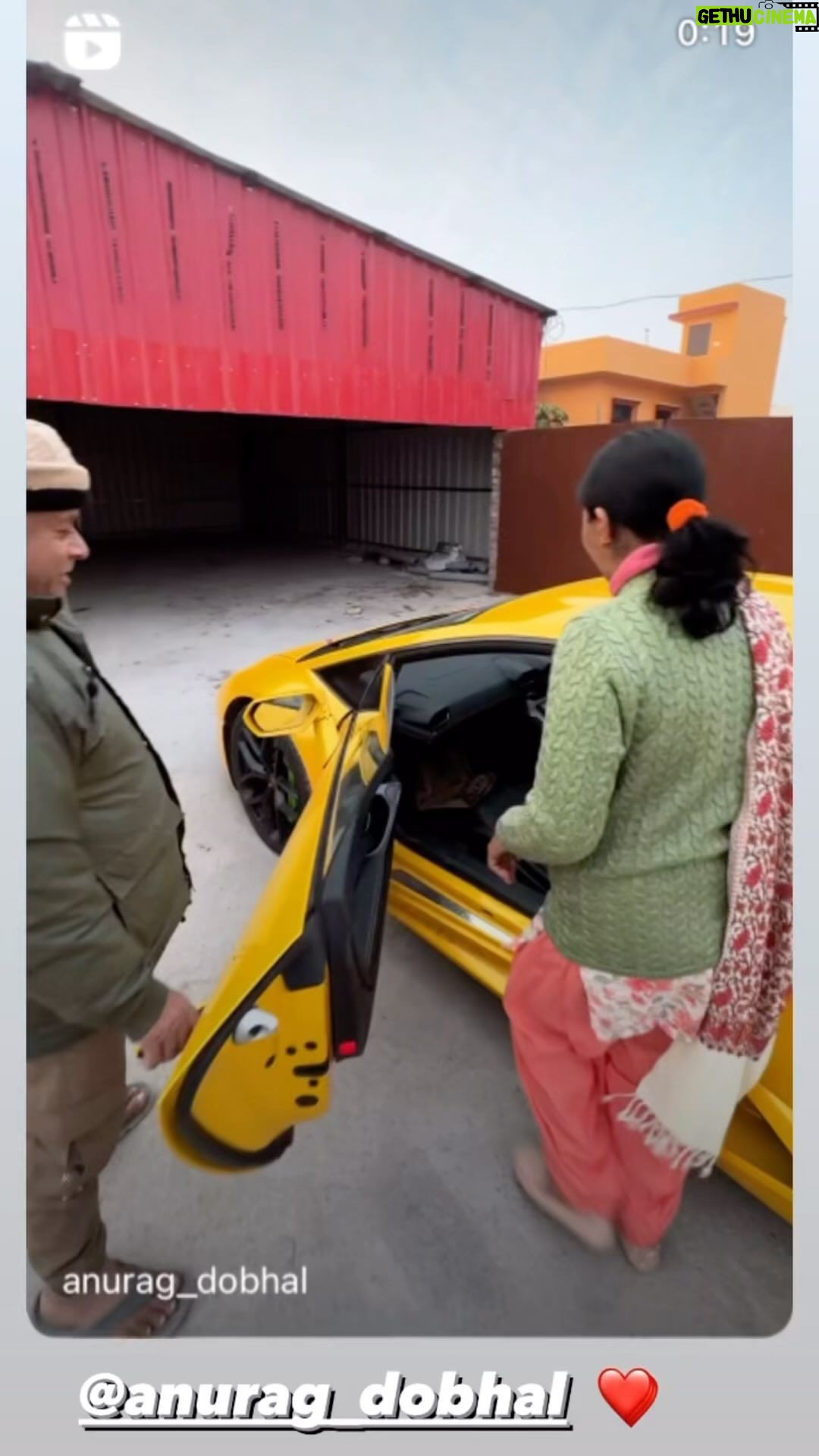 Afsana Khan Instagram - Koi si Kon c Keda c main ta khud Gaakar bhul gyi but eh dubara agya 😂