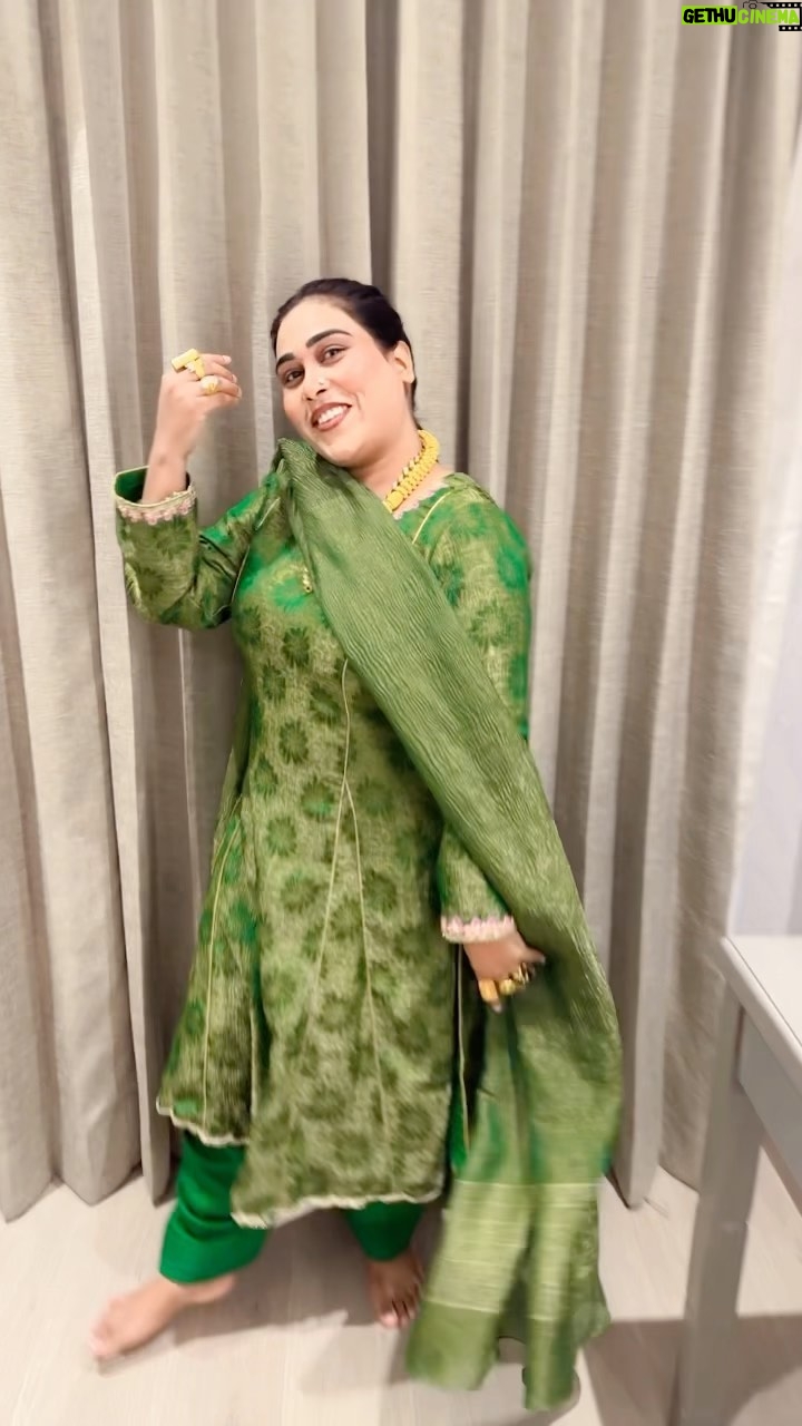 Afsana Khan Instagram - Koi si Beautiful suit @amoret_by_anisha 💚 ਅੰਮ੍ਰਿਤਸਰ