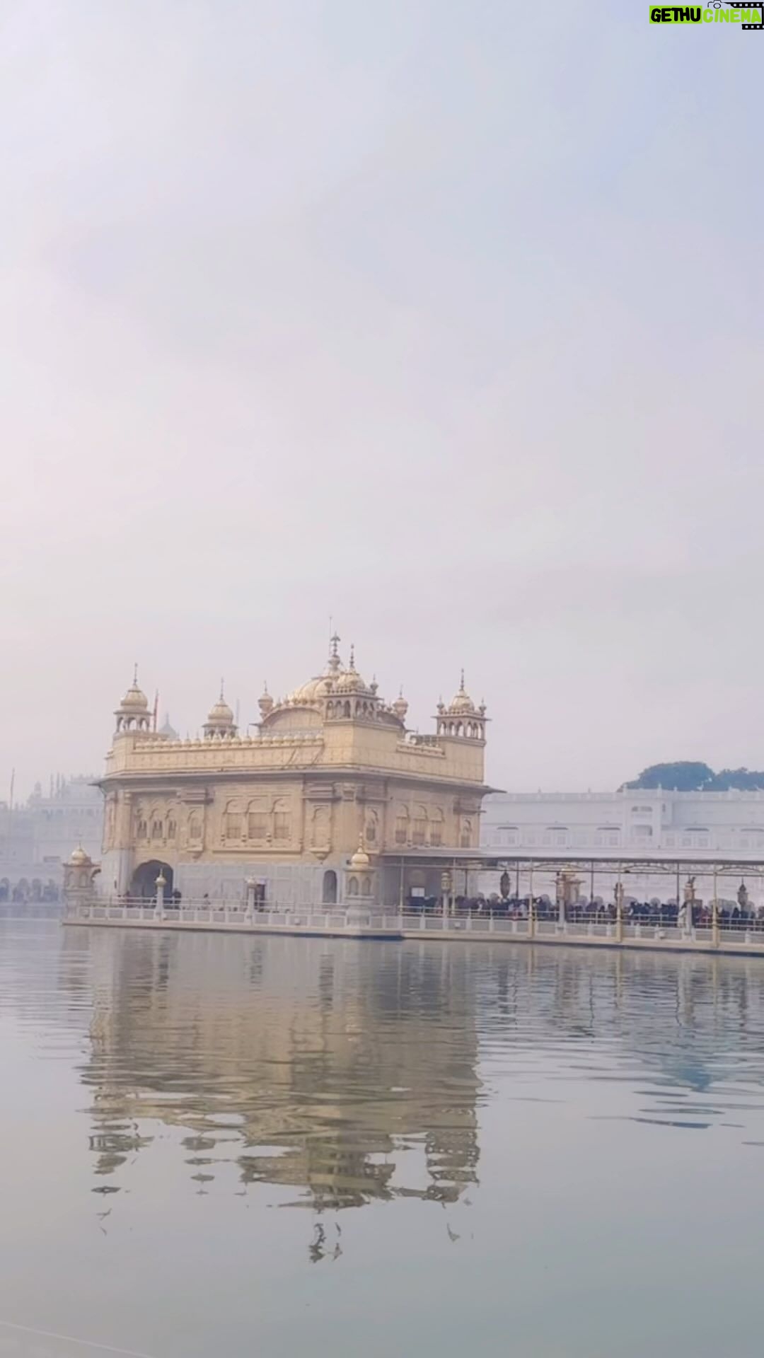 Afsana Khan Instagram - Sukoon 🙌❤️ Waheguru ji Shukrana 🙏 #bleseed Golden Temple, Amritsar, India