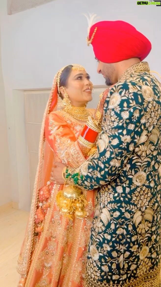 Afsana Khan Instagram - Two years completed, congratulations my love @saajzofficial Many more to come ❤️🧿 #happyanniversary #afsaajz #afsaajzforever #afsaajzkishaadi Birmingham, United Kingdom