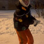 Agata Mutsenietse Instagram - Люди решили, что этот шедевр достоин ленты! Предлагаю придумать смешную подпись 😄😄😄 типоооо «Это я, внушающая всем что я контролирую свои эмоции»