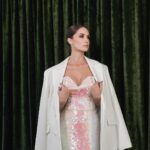 Agata Mutsenietse Instagram - Ренатик, ты просто всегда бери у меня интервью 🩷Ай лов ю! Вы только посмотрите какую красоту мы натворили для @postamagazine Отдельная любовь пространство @km20food Ну и платья как мы помним уже лучшие в @rally.moscow 🩷 KM20 FOOD