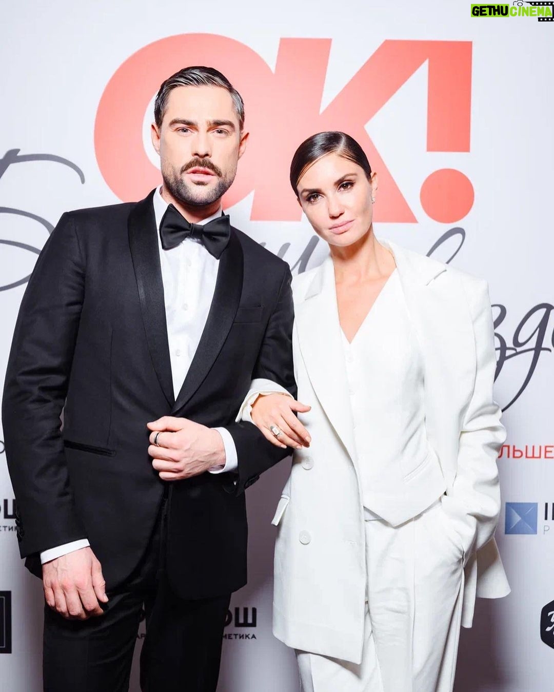 Agata Mutsenietse Instagram - Какая же душевная была вчера премия! Какие все были красивые, радостные, искренние! Все так рады были видеть друг друга! И я счастлива быть частью этого праздника ❤️ Лучший костюм от @rally.moscow Makeup & hair: @beliysad