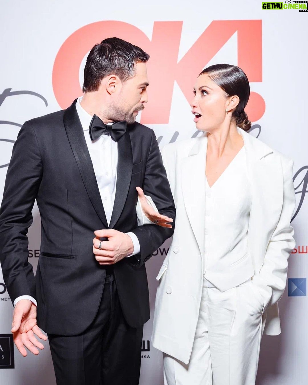 Agata Mutsenietse Instagram - Какая же душевная была вчера премия! Какие все были красивые, радостные, искренние! Все так рады были видеть друг друга! И я счастлива быть частью этого праздника ❤️ Лучший костюм от @rally.moscow Makeup & hair: @beliysad