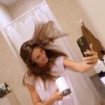 Agata Mutsenietse Instagram - Calin ежедневно на страже красоты моих волос, бережно ухаживают за моей кожей головы и волосами. Наш российский бренд, создающие профессиональные средства для ухода за волосами и кожей головы с уникальной формулой, в которой собраны экстракты трав и цветов. Важно еще то, что каждый найдет подходящие для себя средство, благодаря широкой линейке продукции.