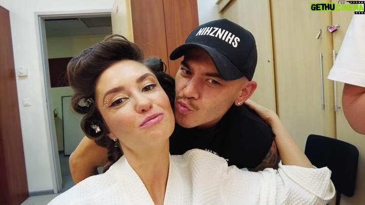 Agata Mutsenietse Instagram - Смотрите на канале ужееее) супер новый вложек 😍😘 ссылка в шапке профиля)