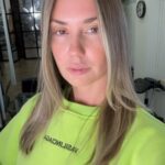 Agata Mutsenietse Instagram - Да я ради роли, хоть налысо 😀✂️