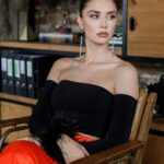 Agata Mutsenietse Instagram - «Честный развод 3» Makeup&hair: @sivakova_makeup