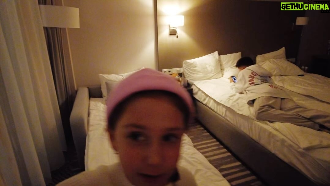 Agata Mutsenietse Instagram - Новый выпуск видеодневника моей жизни уже на канале 💕кому интересно ссылка будет в шапке профиля 💋