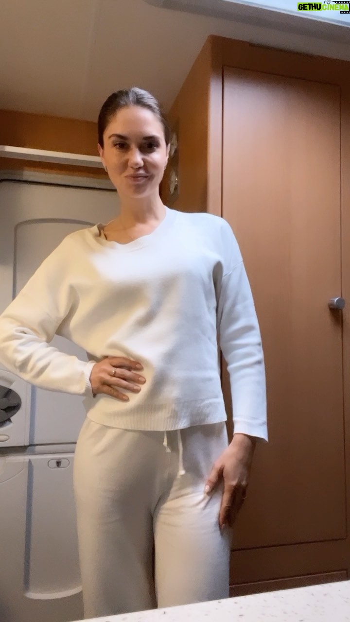 Agata Mutsenietse Instagram - Чисто когда тебе за 30 🤣