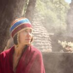 Agata Mutsenietse Instagram - Это я сегодня так в баню сходила))) Это парение было конечно удивлением для меня! Открытием! Это был целый ритуал! Пришла исцелять тело, а такое ощущение что еще и душу пропарили! Просто волшебная легкость! Спасибо @malkova_idea что позвала меня)) накормили, попарили! Я счастлива 🥰🥰 ну вы только посмотрите как там красиво 🥰 Фото by @malkova_idea British Banya