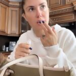 Agata Mutsenietse Instagram - У кого так же в голове?😂 StylishBag from @giannichiarini