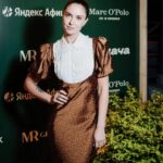 Agata Mutsenietse Instagram - Вчера был красивый вечер, я очень опоздала, но успела на десерт) но главное украшение любого вечера это конечно люди! 💕только посмотрите на эти красивые лица! Спасибо @vikulin_d ❤️ @diaghilevfest @yandex.afisha @mrgroup_rus @simplegroup_ru @technopark.ru @plus.dacha Photo📸 @ugolphoto Платье @rally.moscow