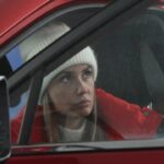 Agata Mutsenietse Instagram - Первые кадры со съемок новогодней сказки «Колотун». Дмитрий Калихов снова сыграет сына персонажа Агаты🫶🏻 Расширенный сюжет: Семья Снегиревых переживает не лучший период: родители (Агата Муцениеце и Иван Колесников) готовятся к разводу, о котором их сын Ромка (Дима Калихов) пока ничего не подозревает. Мама с папой, не желая портить ребенку Новый год, решают рассказать ему все уже после праздника. Но семейству не суждено оказаться за новогодним столом с мандаринами и оливье – 31 декабря Снегиревы вместе с машиной в буквальном смысле провалятся в параллельный мир. Там их ждут невероятные приключения и знакомства. Они встретят доброго волшебника Поляриуса (Ваха), увлеченного своими изобретениями, его внучку Эмилию (Бабаскина), Ядвигу (Ильяшенко) - колдунью по профессии и ведьму по призванию, и даже опасного Колотуна (Горбатов), повелителя холода и льда, мечтающего о мировом господстве. #АгатаМуцениеце #AgataMuceniece #ИванКолесников #ДмитрийКалихов #Колотун