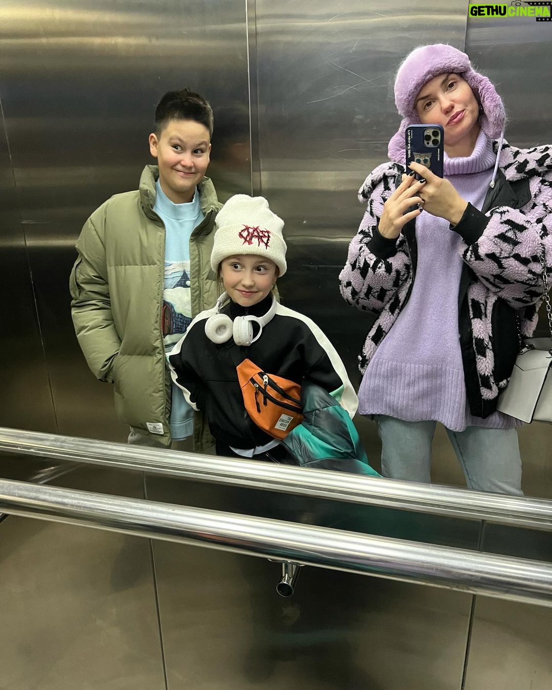 Agata Mutsenietse - 88.4K Likes - Сегодня большой и важный день! 11 лет назад, родился этот великолепный мальчишка! Я его так сильно люблю и так благодарна вселенной что он у меня есть! Благодаря его любви, я хочу жить и творить! Лучшее в моей жизни! Мой самый любимый мужчина! Такой большой и такой чистый и светлый! Оставайся всегда таким мой лучик света!❤️я всегда буду тебя оберегать и любить всем ветрам на зло, хотя кажется что ты родился под счастливой звездой 🩷приеду домой, зацелую 🩷