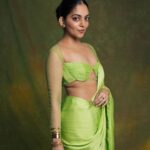 Ahana Kumar Instagram - green and serene 🍃✨ Stylist @stylingbyafsheenshajahan Photography & Retouching @hilalmanzure Hair & Make Up @makeup_makeitallup Wearing @kalaakaari Jewellery @adorebypriyanka Saree Draping @archanaaa_singh00 🥬✨
