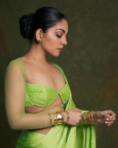 Ahana Kumar Instagram - green and serene 🍃✨ Stylist @stylingbyafsheenshajahan Photography & Retouching @hilalmanzure Hair & Make Up @makeup_makeitallup Wearing @kalaakaari Jewellery @adorebypriyanka Saree Draping @archanaaa_singh00 🥬✨