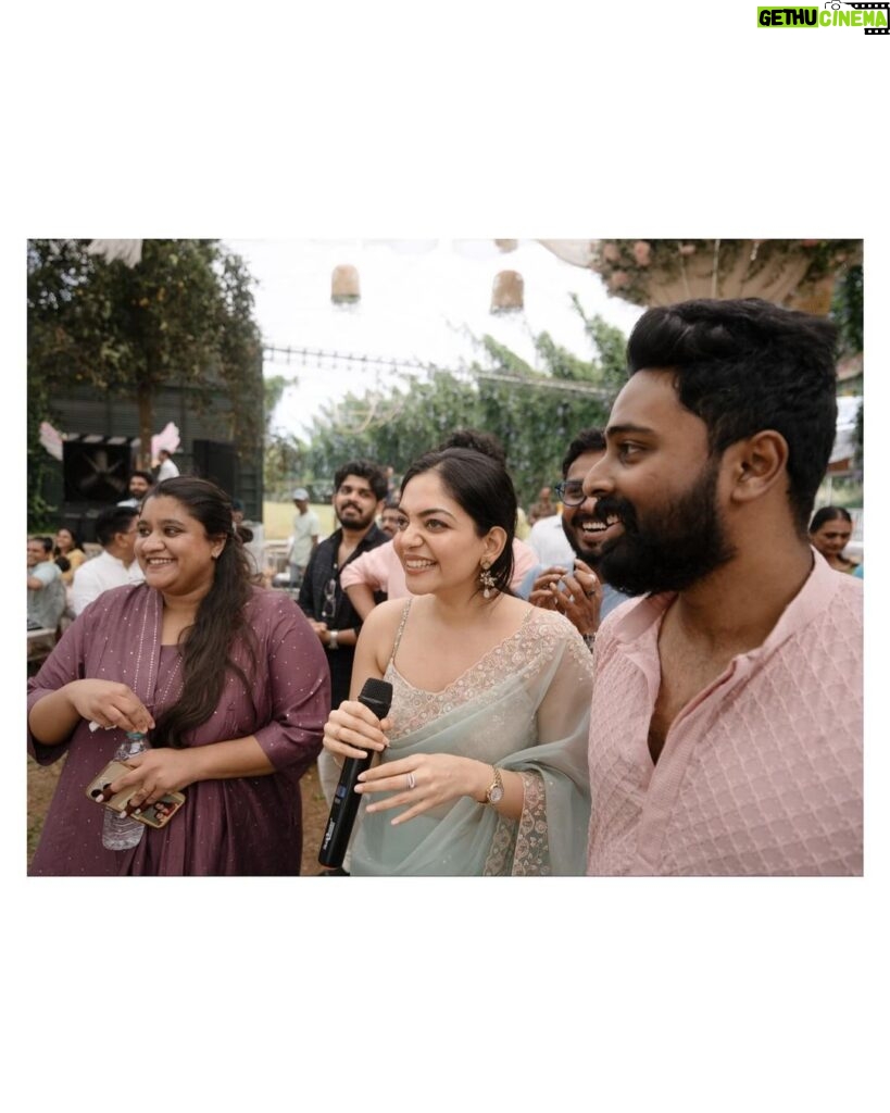 Ahana Kumar Instagram - Indian Summer Weddings 🪭🦋🌸🌻🌝 @nikitaravi_ and @jayadevpj ‘s happily ever after which ended up being a fun get-away with most of my loved ones ♥️ PC of Image 3,4,9,10 - @vowsoflove ✨