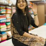 Ahana Kumar Instagram - Ever since ADI released on @zee5 few weeks ago , there’s been so so so many lovely messages coming my way. Even random Malayalis I met while I had visited London was telling me that they just watched the film the other day. It just made me so so so happy. When people watch and enjoy a work you’ve done with so much love and when you get to hear that from them , it’s just the most wholesome feeling and everyday I’m praying and hoping that I get to experience this wholesome feeling a million times over and over again! For everyone who told me you loved Geethika and the way I portrayed her , thankyou! I’ll remember your words on a dull day , so that it makes me smile! I loved playing Geethika. I loved putting on a little weight to look like her and trying little things that could make her different from how I looked and behaved on usual days. And when I look at these images of Geethika from different days , I do feel a certain sense of satisfaction because it’s definitely not the girl I see in the mirror everyday at home 🤭 Here’s hoping that I get to play more meaningful characters and tell beautiful stories that can give you memorable cinematic experiences! PS - A lot of people often ask me if I’m not so interested in acting and if that’s the reason why I have done only very few films. 🥲 All I can say is that , Acting is perhaps the thing I am most interested in and if I’m taking it slow , it’s only because I’d rather do no film than do something I can’t put all of my my heart into. And while I’m typing this , I hope a film-maker soon sees a beautiful character in me! Okay that’s enough manifestation for the day. Long story short , ADI now streaming on @zee5 , in case you haven’t watched it already! ✨