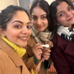 Ahana Kumar Instagram - toasting , hoping and praying for a beautiful 2024 , for you and for me ♥️ Happy New Year 💫✨ Cotswold District