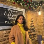 Ahana Kumar Instagram - toasting , hoping and praying for a beautiful 2024 , for you and for me ♥️ Happy New Year 💫✨ Cotswold District