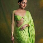 Ahana Kumar Instagram - green and serene 🍃✨ Stylist @stylingbyafsheenshajahan Photography & Retouching @hilalmanzure Hair & Make Up @makeup_makeitallup Wearing @kalaakaari Jewellery @adorebypriyanka Saree Draping @archanaaa_singh00 🥬✨