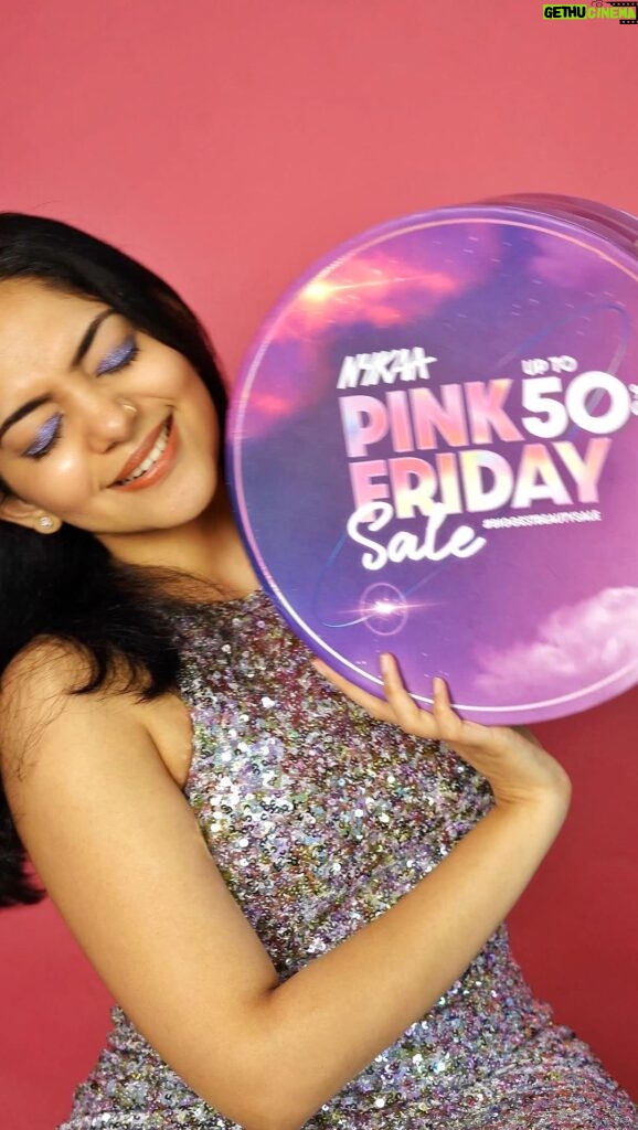 Ahana Kumar Instagram - Namaskkāraṁ Kerala! 🙏🏻 It’s my favourite time of the Year since the Nykaa Pink Friday Sale is going live on the 23rd of November at 4 PM! 🫶🏻✨ Fill up your Pink Box with ALL your faves and get ready to enter Nykaa’s Beautyverse. Shop these incredible products at upto 50% Off this sale!☺️🩷 #Ad #NykaaPinkFriday2023 #EnterTheBeautyVerse #BiggestBeautySale ✨