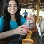Ahana Kumar Instagram - an actual candid from 2010 ☺️ ( 14 year old Me 😌🦋 ) PC - @rhea_najam 🌹 #PreWaxingAndThreadingEra 😺 Veli Tourist Village,trivandrum