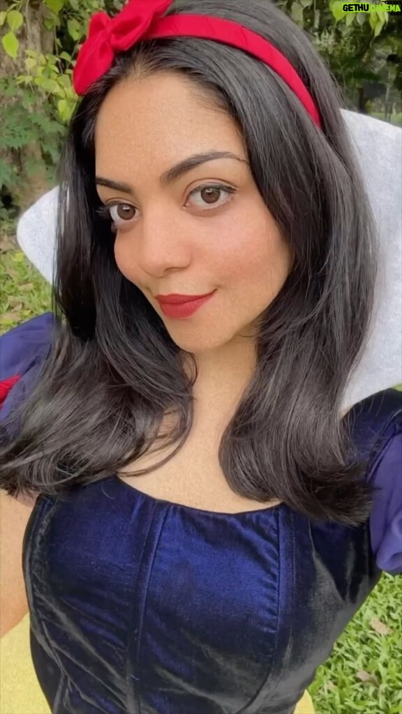 Ahana Kumar Instagram - if Snow White was GenZ 🤳