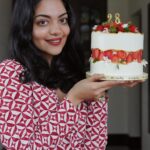 Ahana Kumar Instagram – Turning 28 ♥️

Thankyou for all the lovely wishes. I felt very special 😘

I wanted a cake with all my favourite things – strawberries , flowers and leaves and @mias.cupcakery brought it to life with perfection , as always ♥️

28th Birthday Vlog is up on the Channel! Link in Bio & Stories ✨

#28 🫶🏻