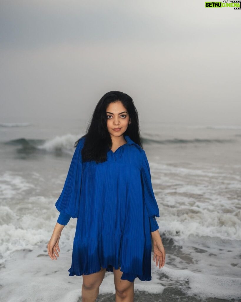Ahana Kumar Instagram - when you’re at the beach to watch the sunrise , but the sun refuses to rise shot by @studio.molecule ✨