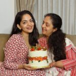 Ahana Kumar Instagram – Turning 28 ♥️

Thankyou for all the lovely wishes. I felt very special 😘

I wanted a cake with all my favourite things – strawberries , flowers and leaves and @mias.cupcakery brought it to life with perfection , as always ♥️

28th Birthday Vlog is up on the Channel! Link in Bio & Stories ✨

#28 🫶🏻