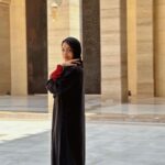 Ahana Kumar Instagram - What’s Hi in Arabic? 🤲🏻✨ Bahrain Vlog Out Now! Lots of Food , Lots of Memories , Link in Bio 🇧🇭🤍 Al-Fateh Grand Mosque, Bahrain