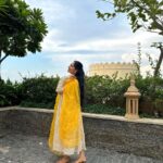 Ahana Kumar Instagram - 🌼☘️ White & Yellow Salwar from @styledivalabel 🌻 #Udaipur 🍃