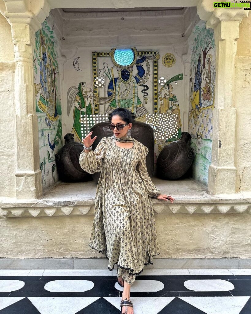 Ahana Kumar Instagram - home for some , history for some #udaipur #citypalaceudaipur ✨ Udaipur City Palace