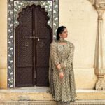 Ahana Kumar Instagram - home for some , history for some #udaipur #citypalaceudaipur ✨ Udaipur City Palace