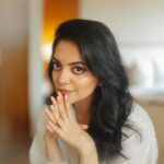 Ahana Kumar Instagram - portraits 🤍 shot by @sk_abhijith hair and makeup @brahma_hairandmakeup #SelfStyled ✨🤍💫