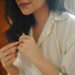 Ahana Kumar Instagram - portraits 🤍 shot by @sk_abhijith hair and makeup @brahma_hairandmakeup #SelfStyled ✨🤍💫